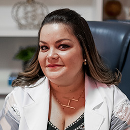 Dra. Haldine Nascimento Vieira Gregorini